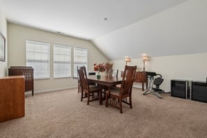 Middlebury Dr-S2506-014.jpg