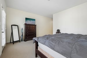 Middlebury Dr-S2506-025.jpg