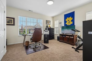 Middlebury Dr-S2506-033.jpg