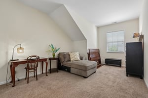 Middlebury Dr-S2506-040.jpg