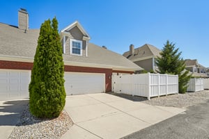 Middlebury Dr-S2506-051.jpg