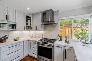014_1351 Scossa Ave