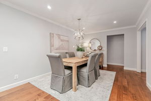 017_1351 Scossa Ave