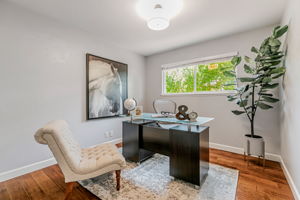 019_1351 Scossa Ave