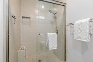030_1351 Scossa Ave