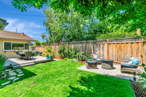 036_1351 Scossa Ave