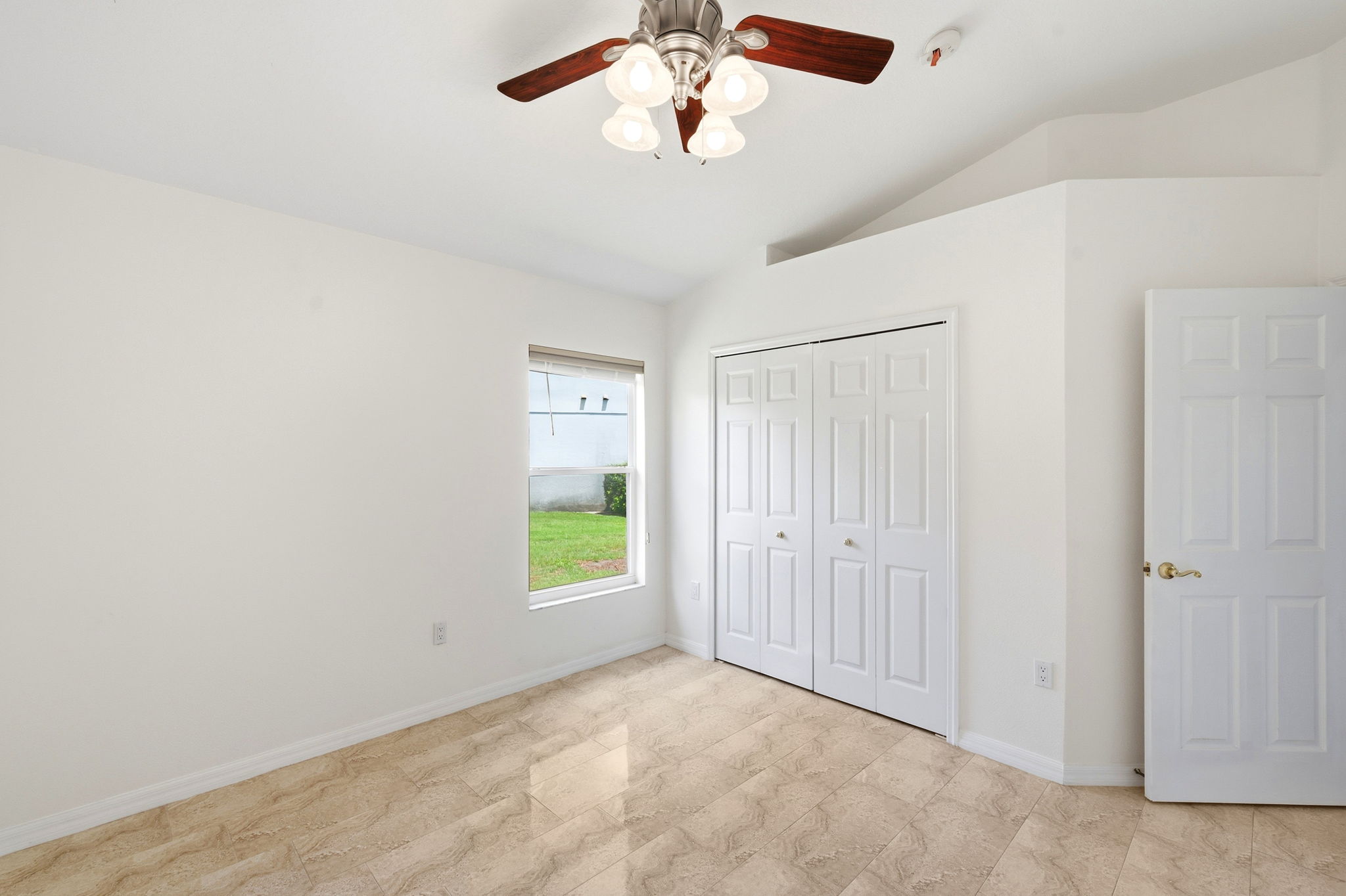 Interiors (32)