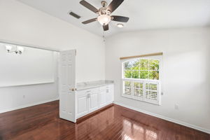 Interiors (4)