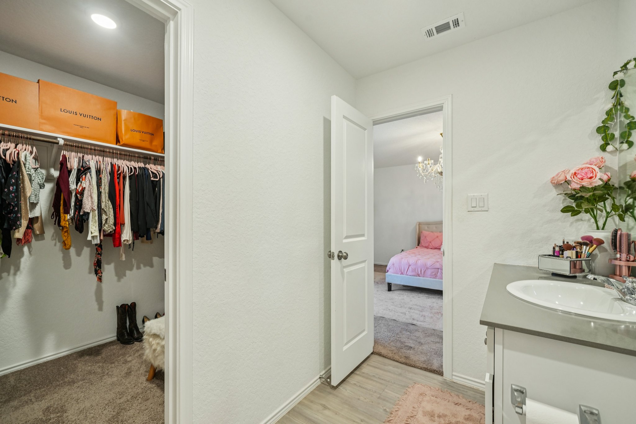 Barton Cv-S0702-018.jpg