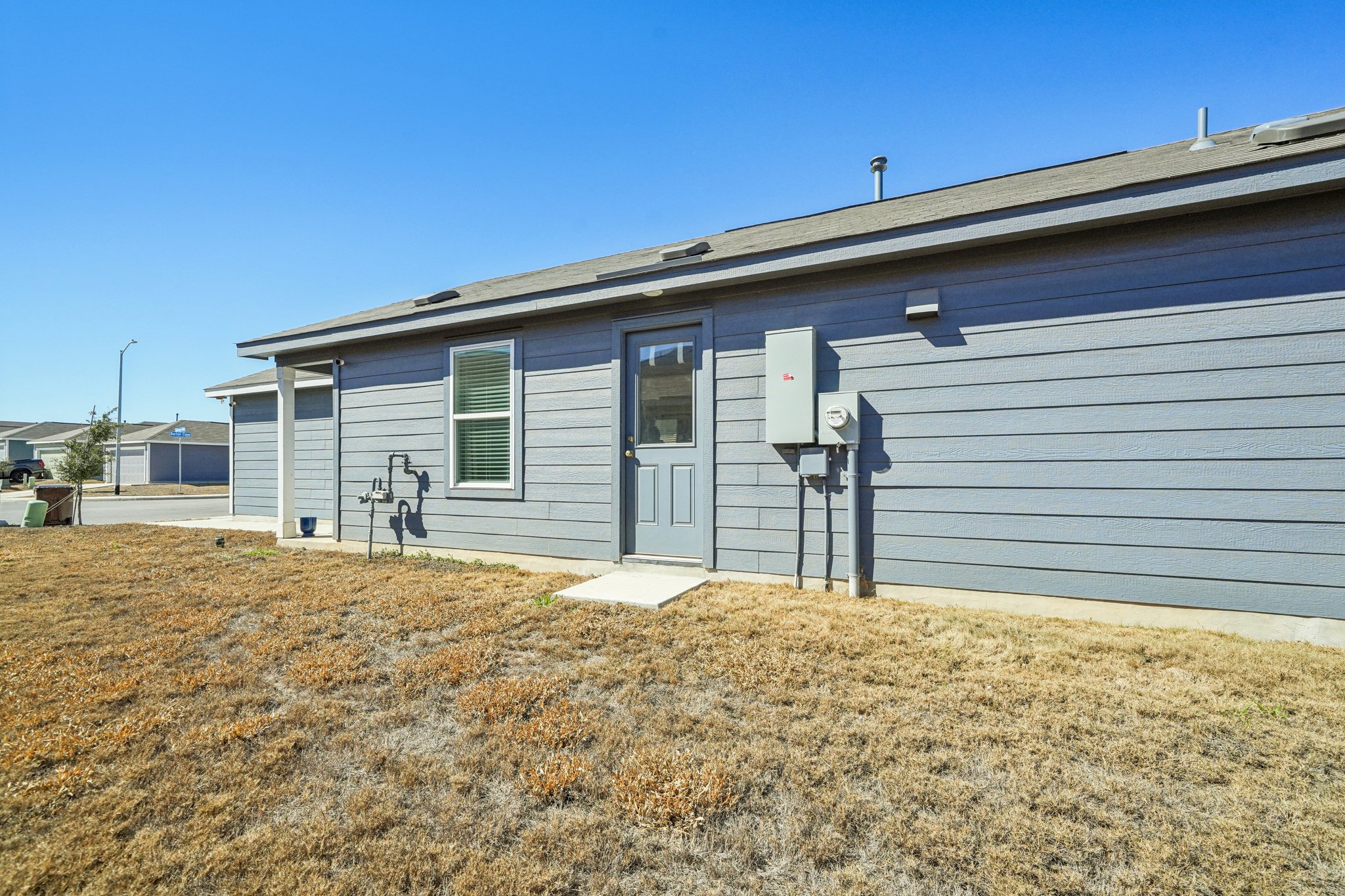 Barton Cv-S0702-019.jpg