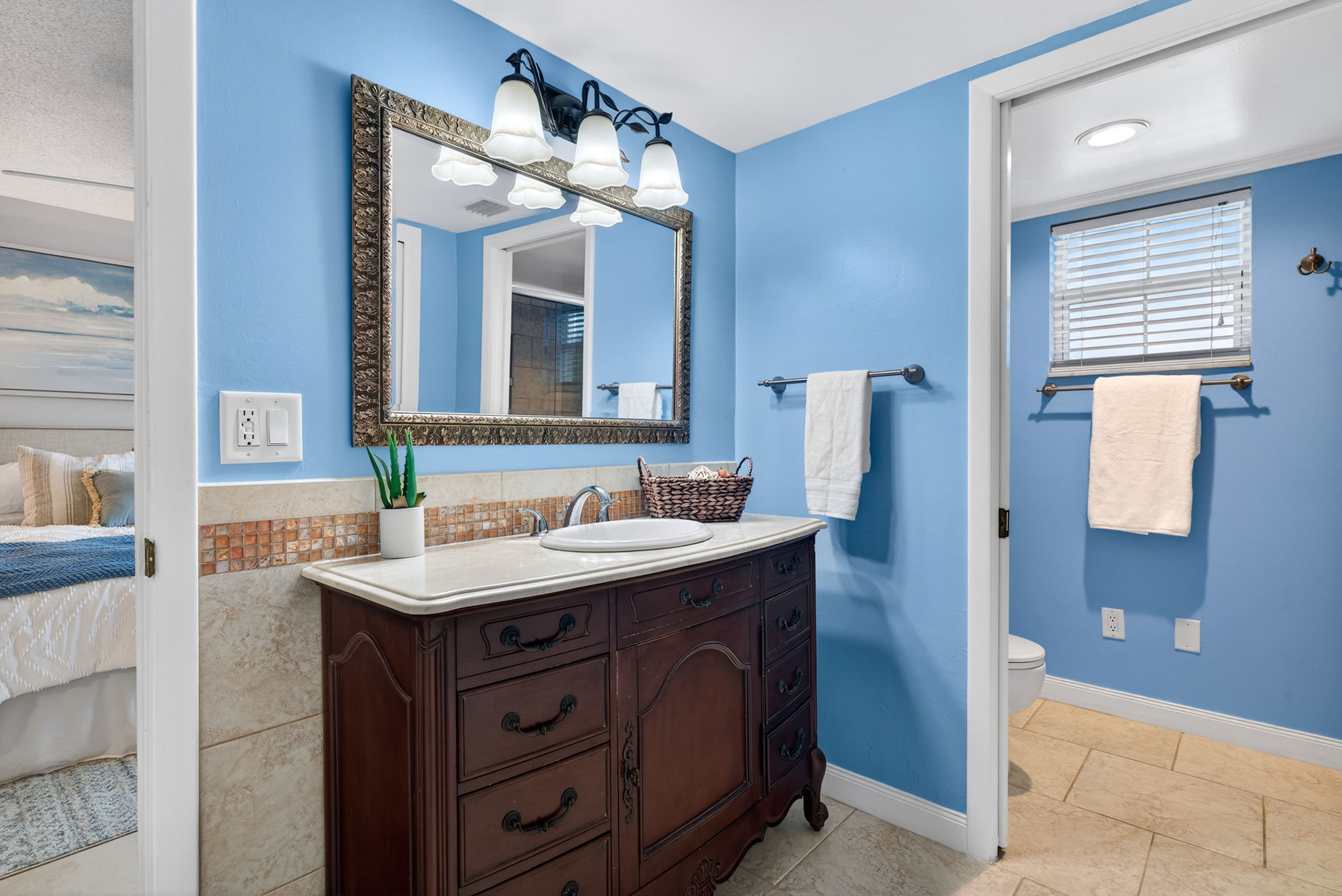 Guest Bathroom 1 of 2