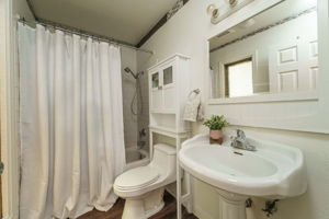  Photo 47