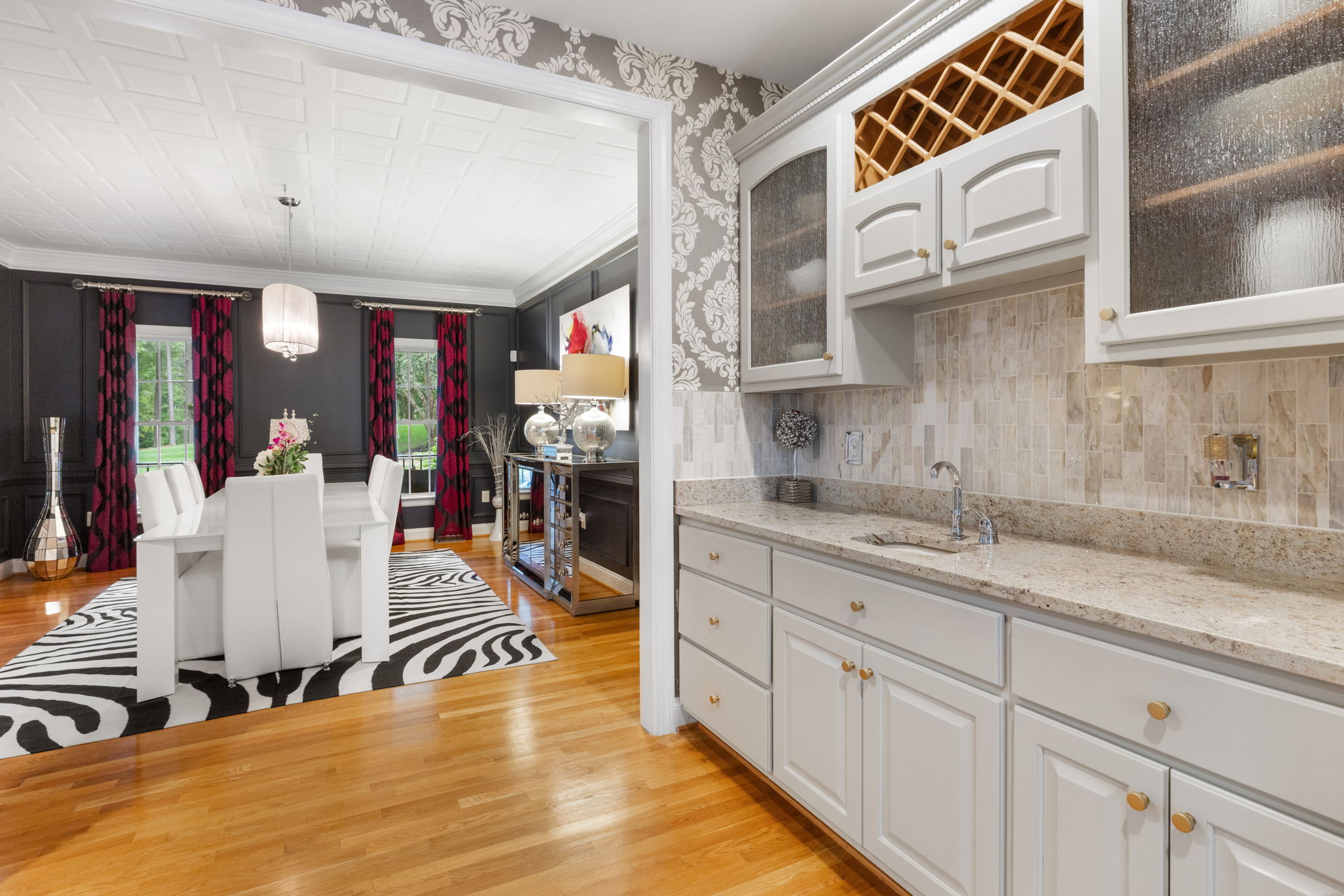  Photo 18