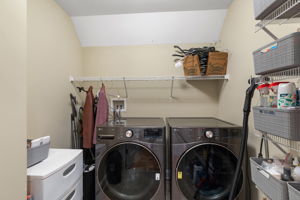  Photo 38