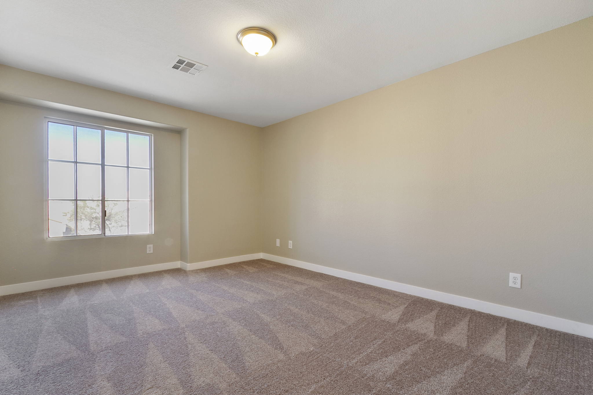 1352 Battery Park St, Las Vegas, NV 89110, USA Photo 36