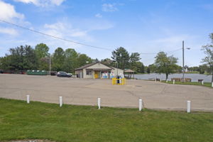  Photo 48