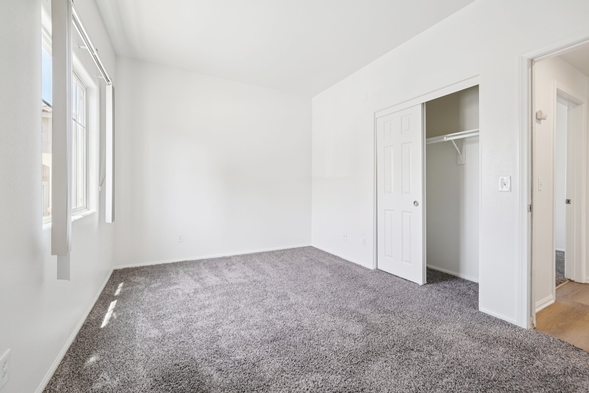 3rd Ave-1806-023.jpg