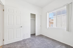 3rd Ave-1806-018.jpg