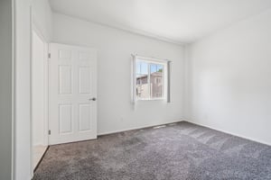 3rd Ave-1806-019.jpg