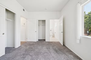 3rd Ave-1806-020.jpg