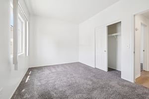 3rd Ave-1806-023.jpg