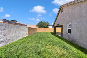  Photo 48