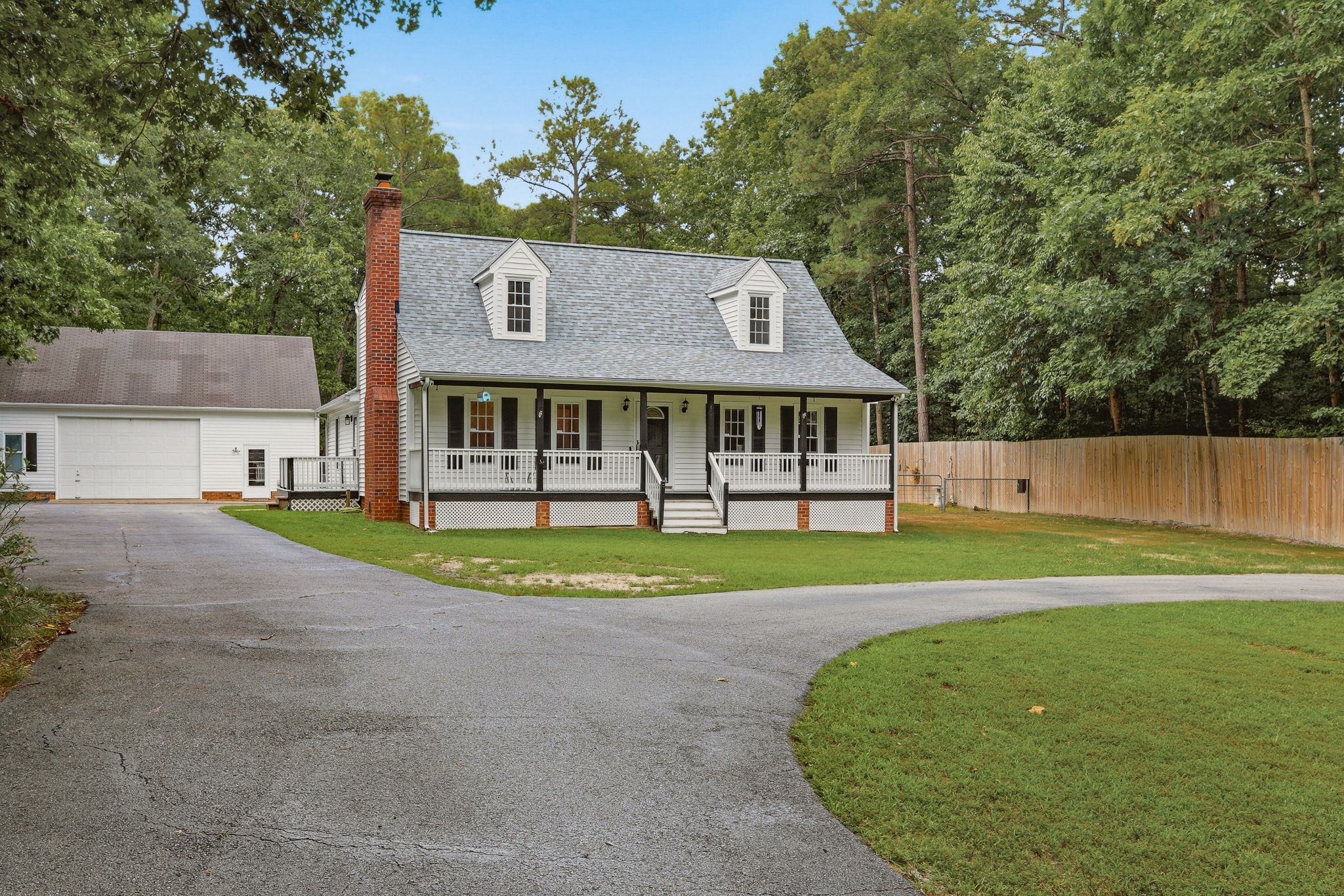 03-Exterior Front