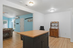 16-Kitchen