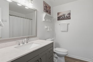 23-Hall Full Bathroom