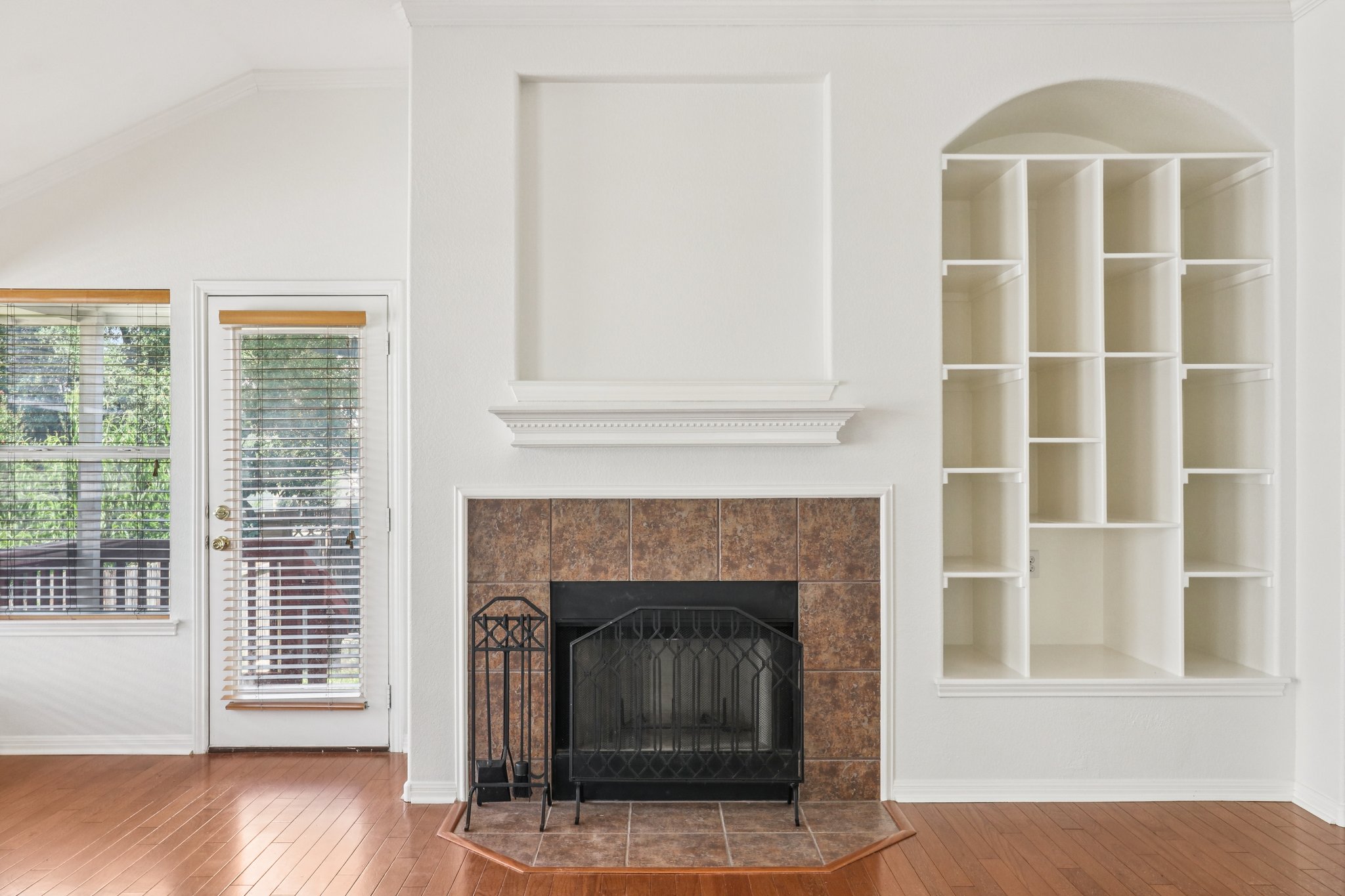 Wyoming Valley Dr-S2608-013.jpg