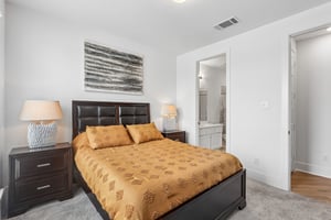 Seneca Lake Dr-S2704-015.jpg