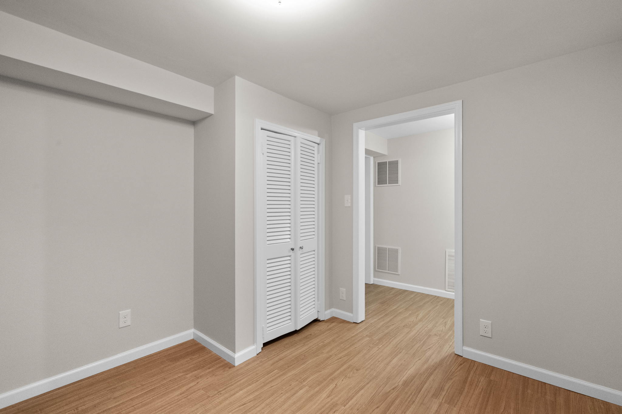 13528 Glen Mill Rd, Rockville, MD 20850, USA Photo 48