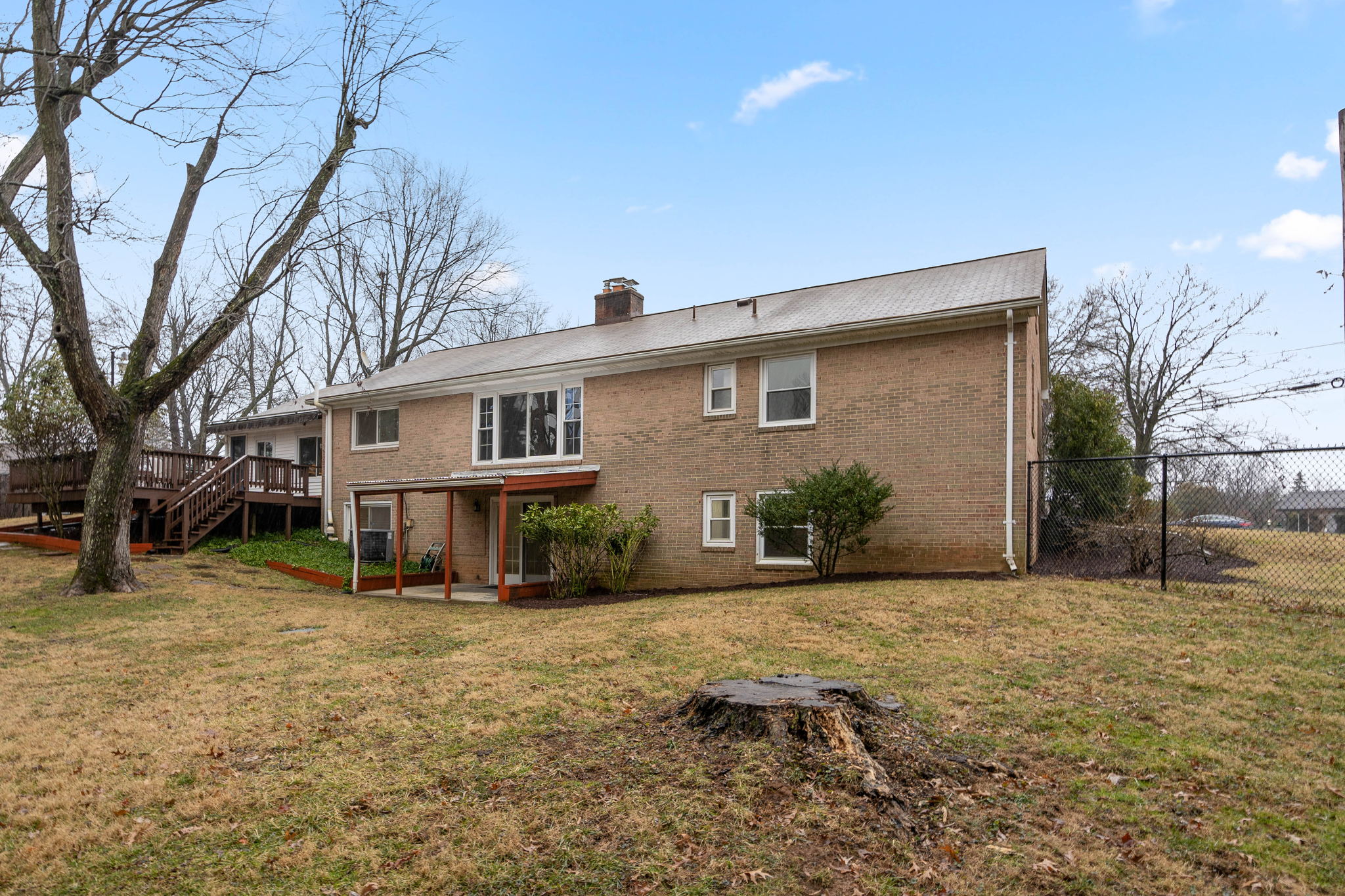 13528 Glen Mill Rd, Rockville, MD 20850, USA Photo 53