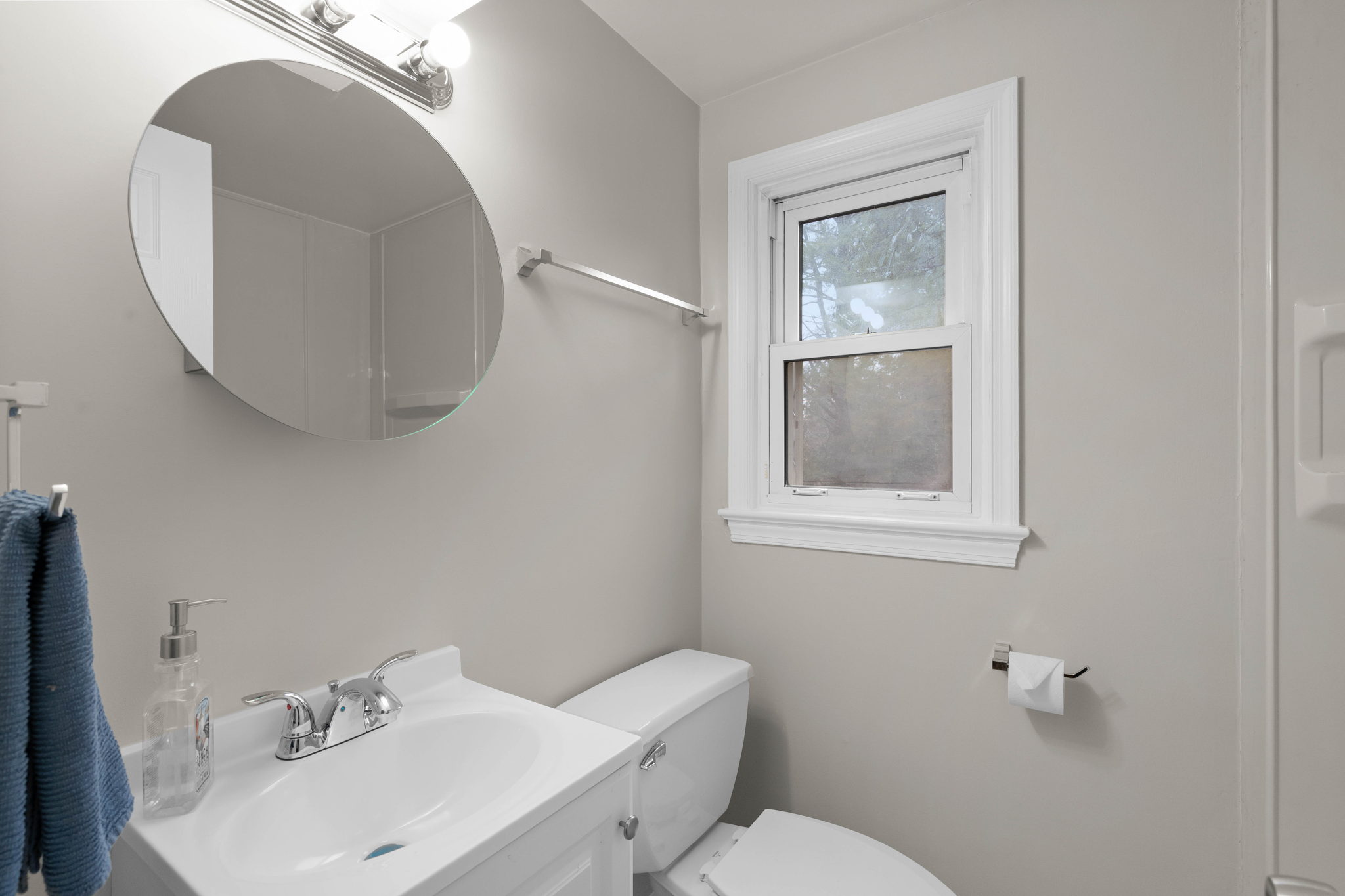 13528 Glen Mill Rd, Rockville, MD 20850, USA Photo 33