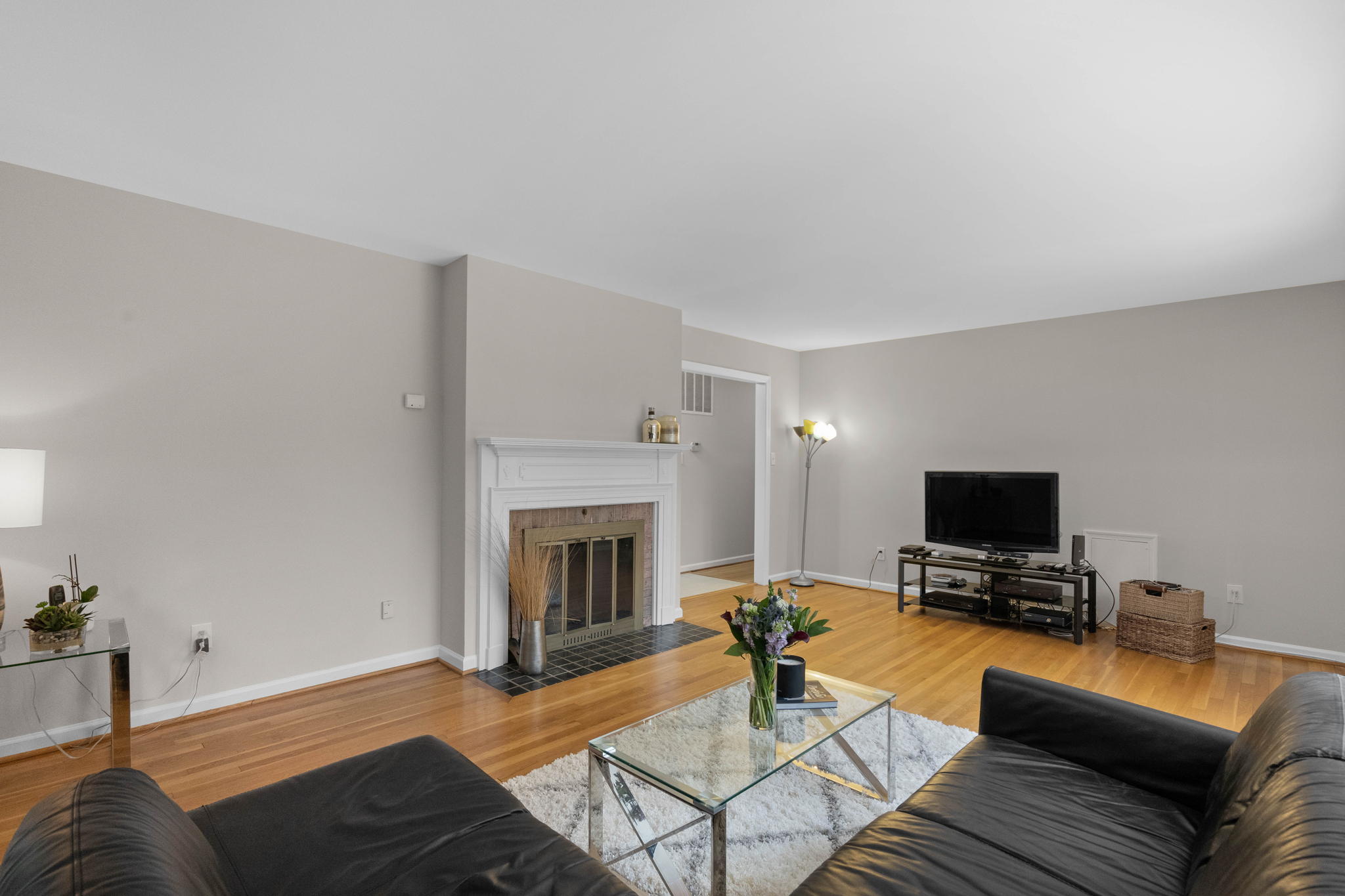 13528 Glen Mill Rd, Rockville, MD 20850, USA Photo 7