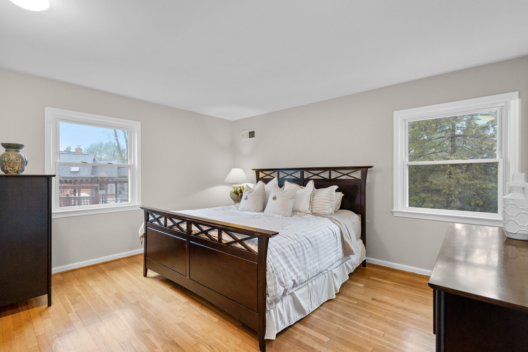 13528 Glen Mill Rd, Rockville, MD 20850, USA Photo 36