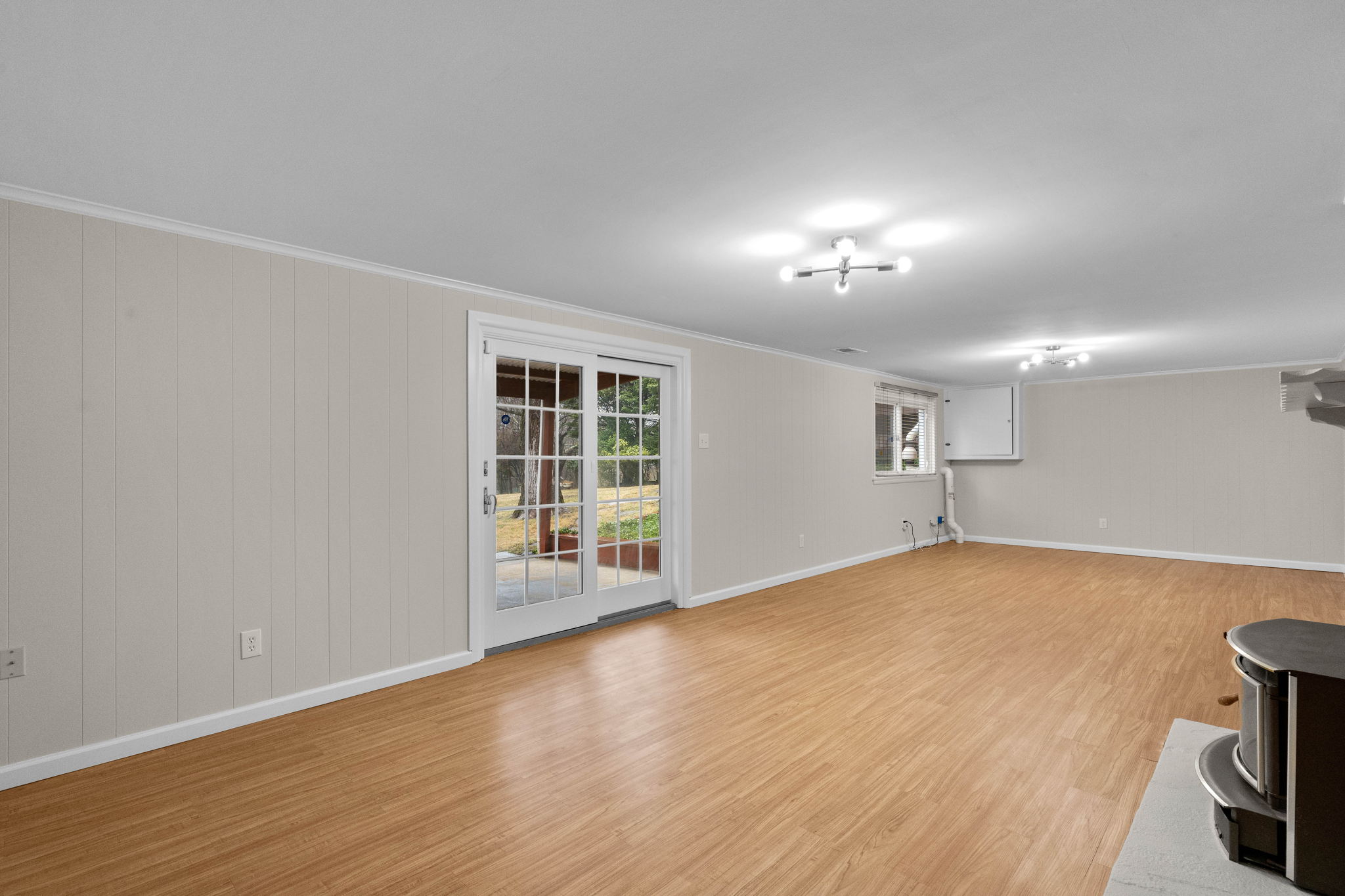 13528 Glen Mill Rd, Rockville, MD 20850, USA Photo 43