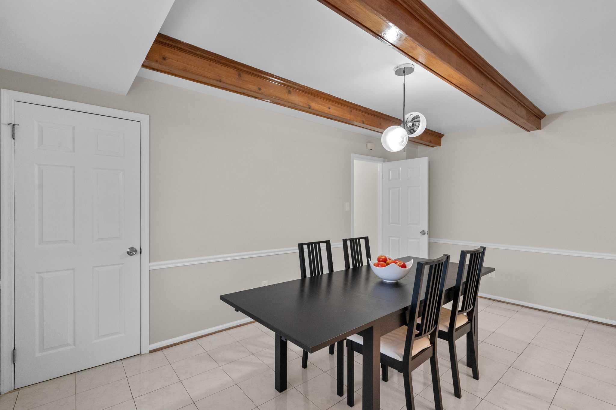 13528 Glen Mill Rd, Rockville, MD 20850, USA Photo 13