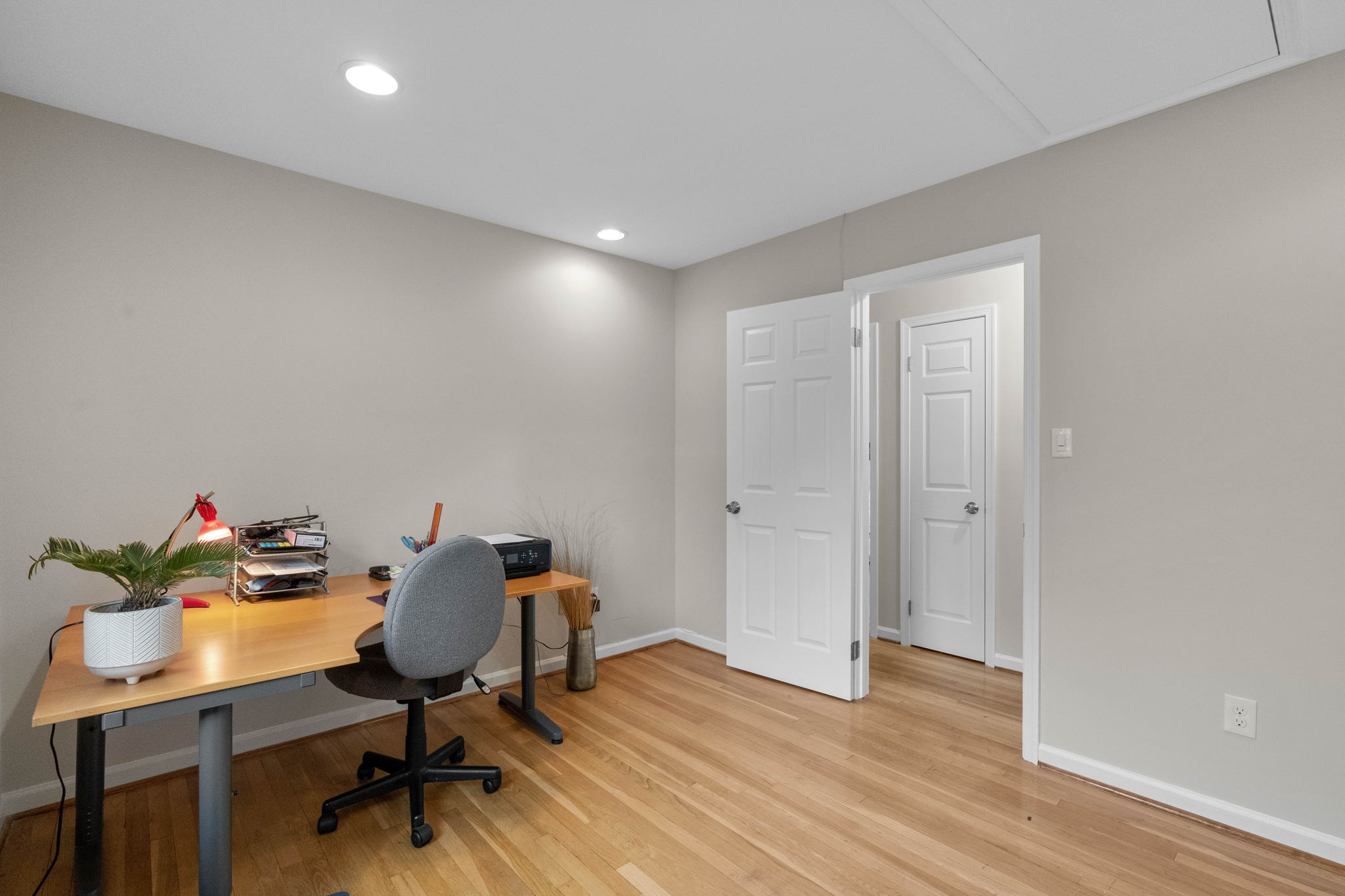 13528 Glen Mill Rd, Rockville, MD 20850, USA Photo 42