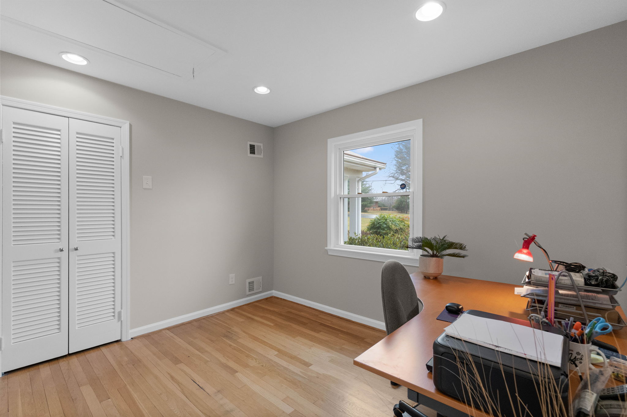 13528 Glen Mill Rd, Rockville, MD 20850, USA Photo 41