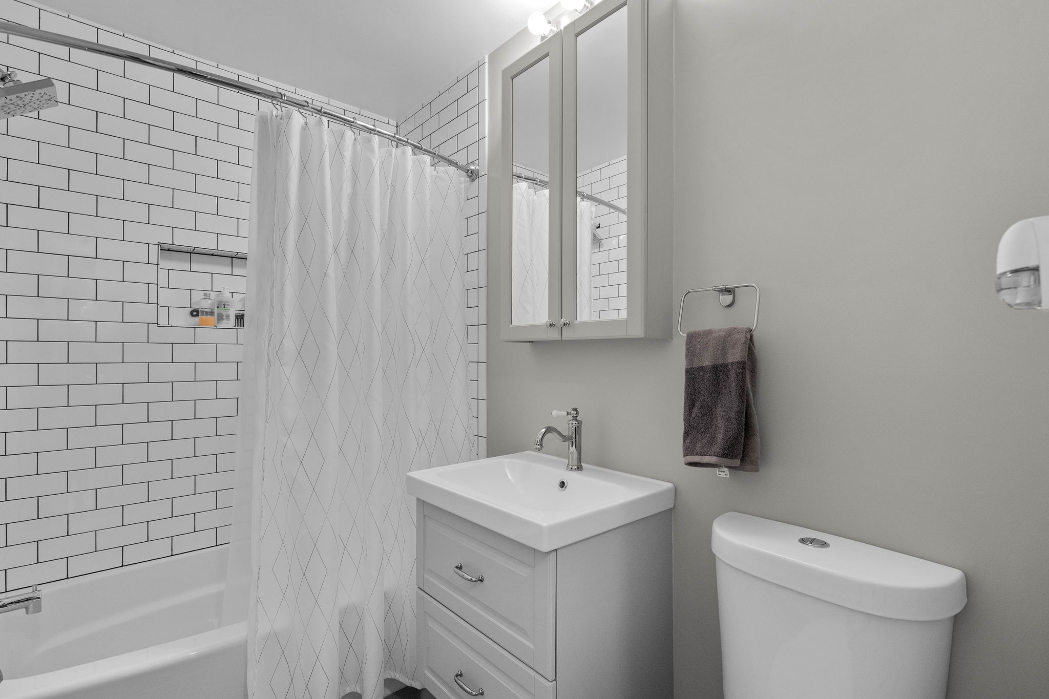 13528 Glen Mill Rd, Rockville, MD 20850, USA Photo 40