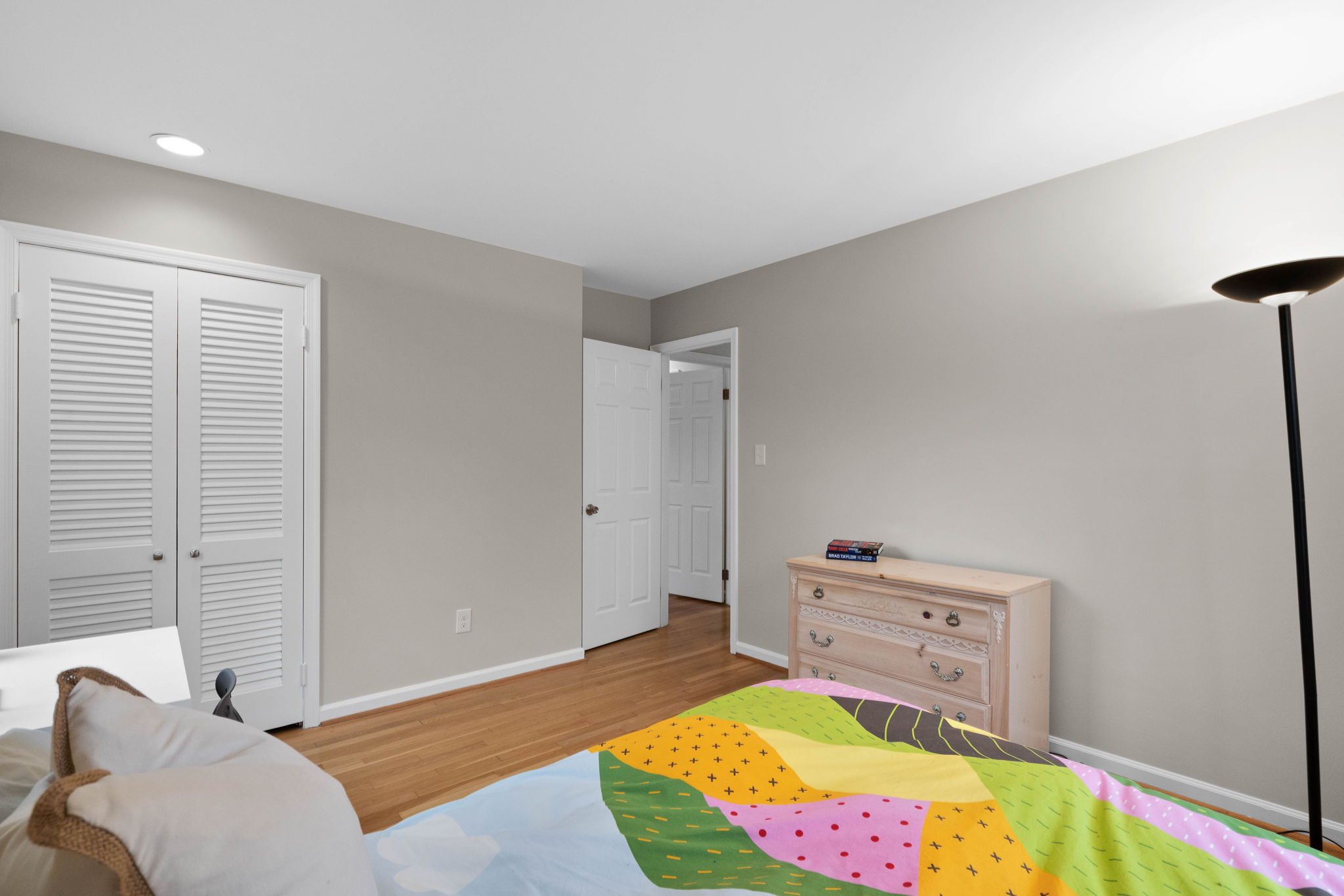 13528 Glen Mill Rd, Rockville, MD 20850, USA Photo 35