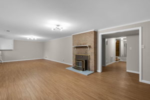 13528 Glen Mill Rd, Rockville, MD 20850, USA Photo 43