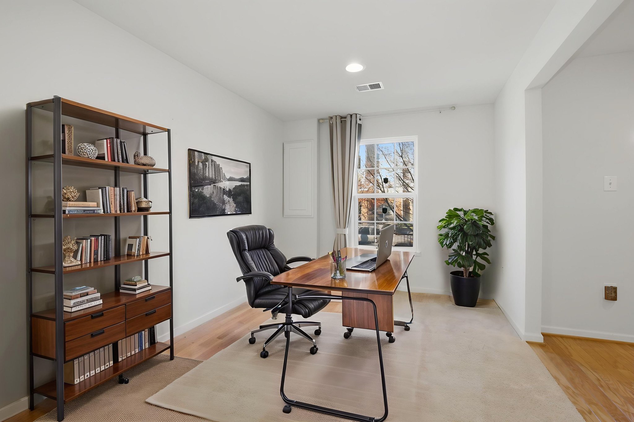 13528 Kildare Hills Terrace Germantown MD 20874_007 virtually staged.jpeg