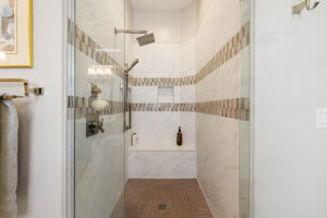 Primary Bathroom (3)