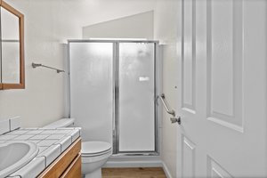  Photo 48