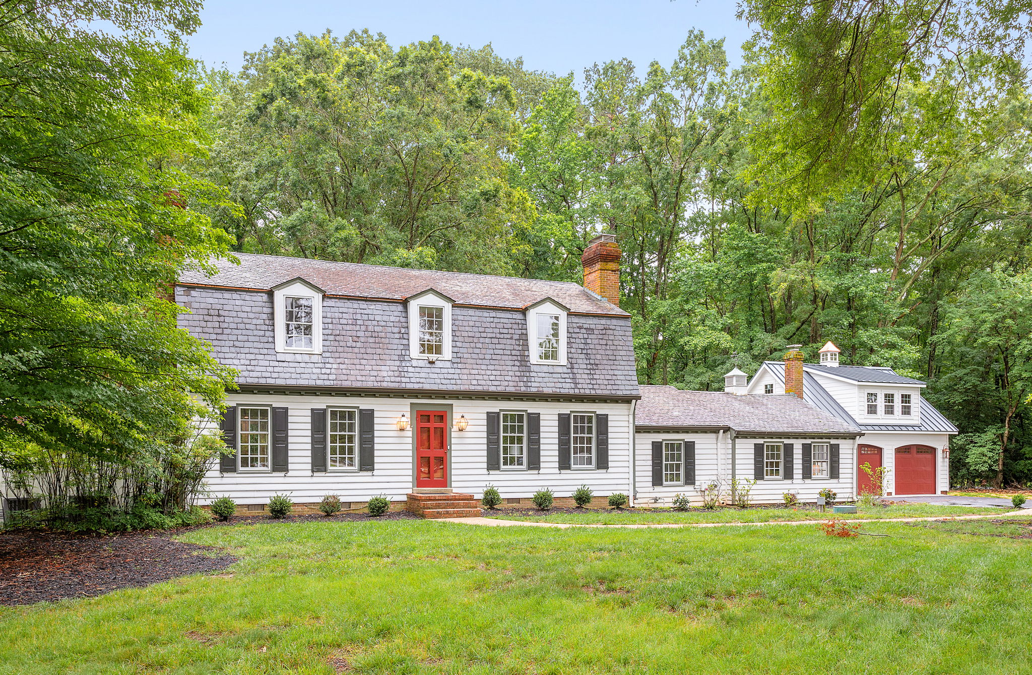 01-Exterior Front