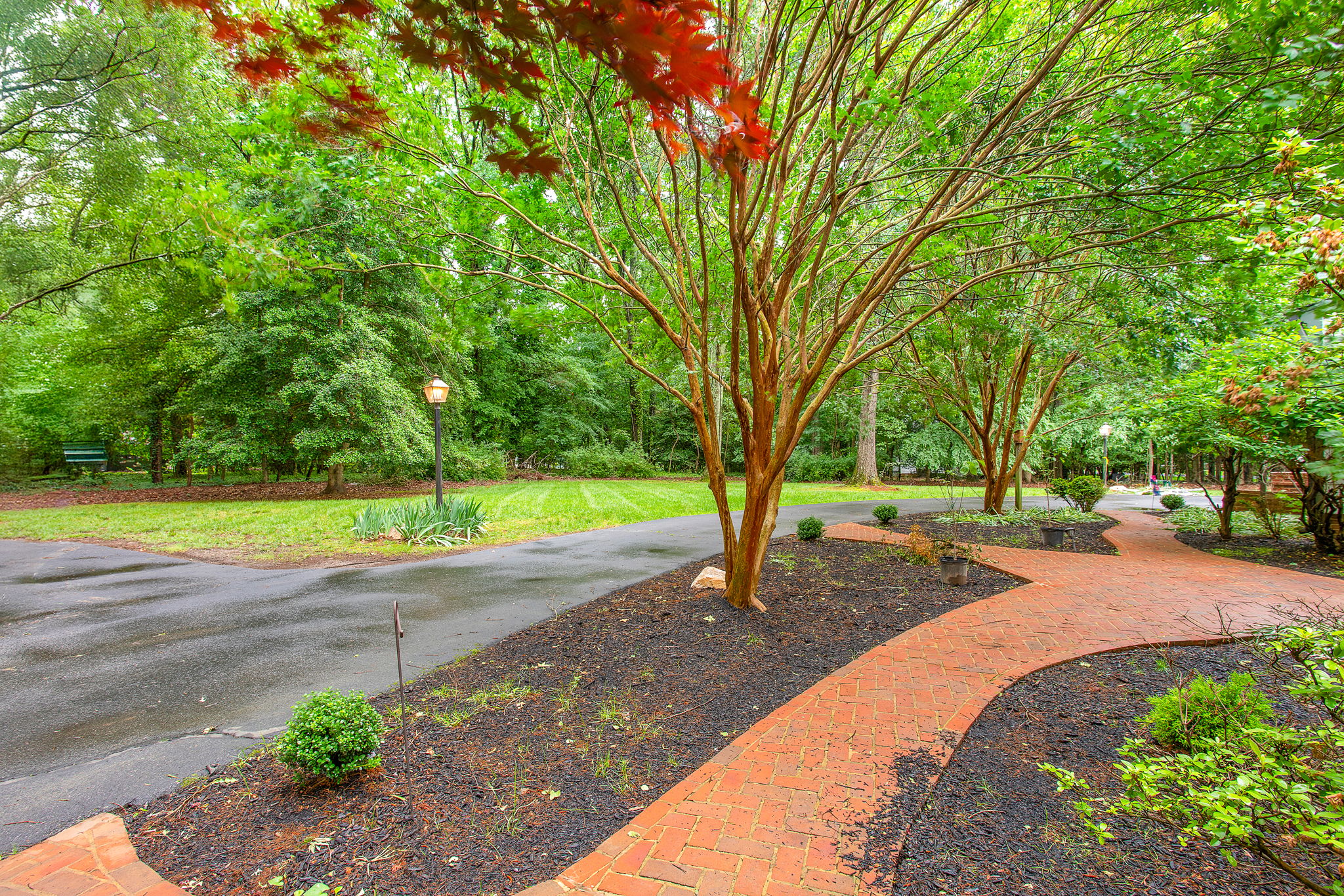 47-Garden Path