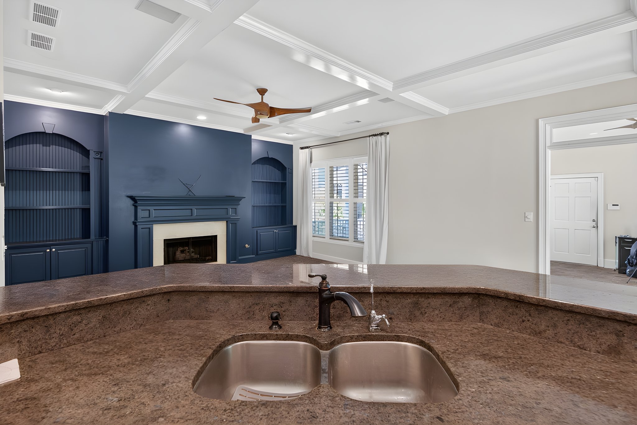 mppmedia1354erockspringsrdne15 furniture removed.jpeg