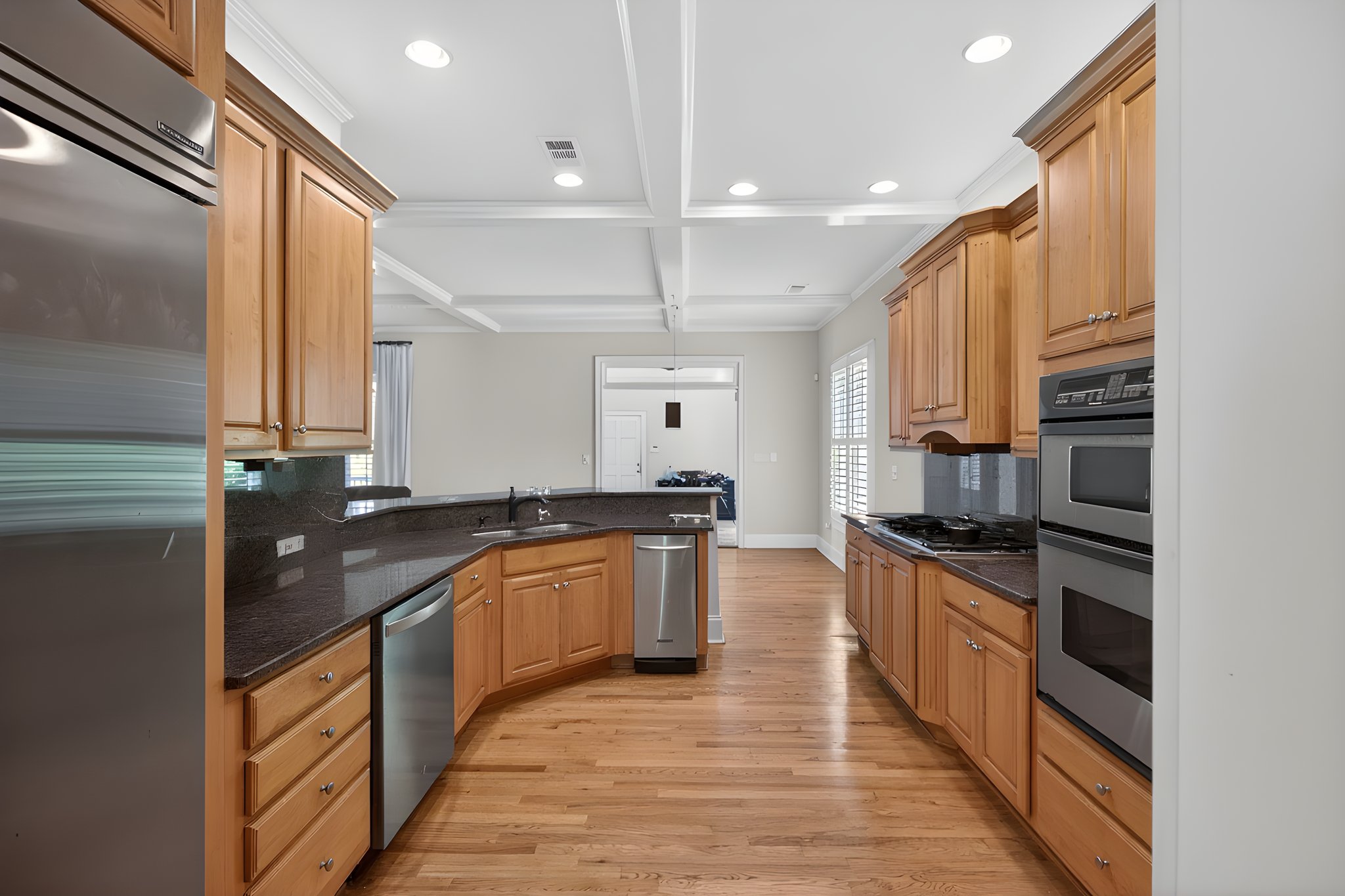 mppmedia1354erockspringsrdne13 furniture removed.jpeg